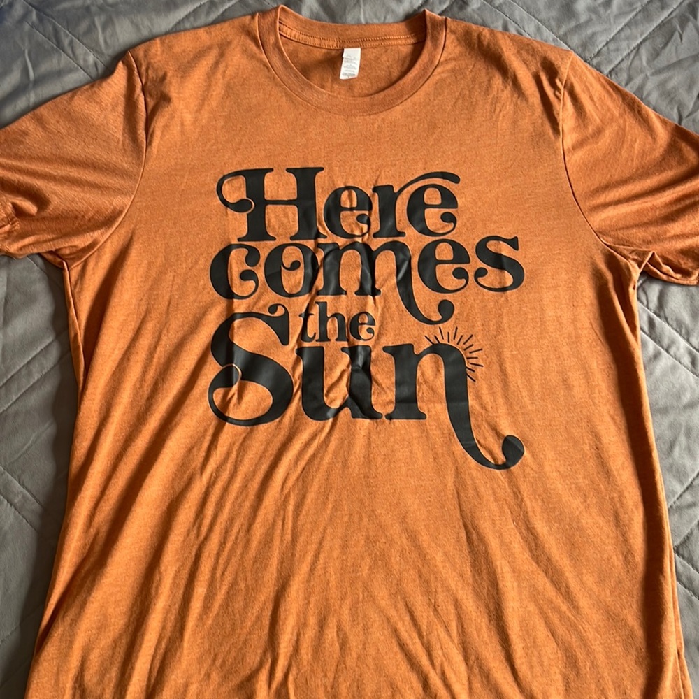 Here Comes the Sun women’s T-shirt size l